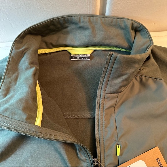 ASICS Men's Green Woven Light Fill Vest (Size: Medium) GR036 - Picture 4 of 7